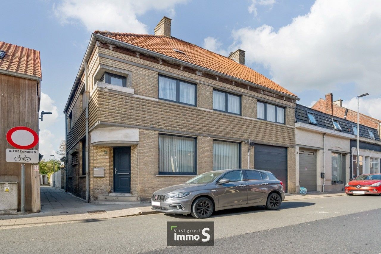 Te renoveren woning in Alveringem foto 2