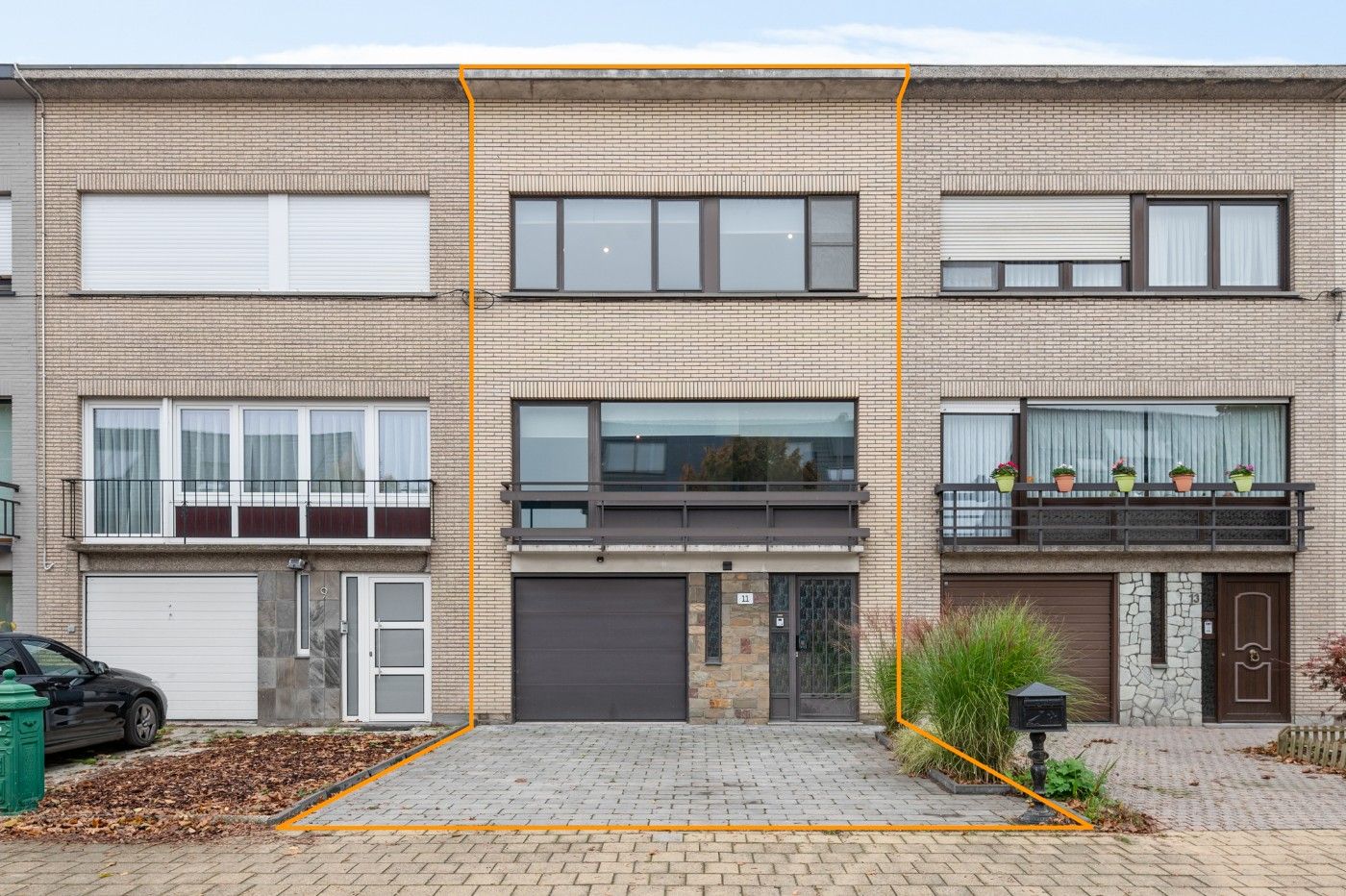 Instapklare woning met 3 slpk., garage en west-tuin foto {{pictureIndex}}