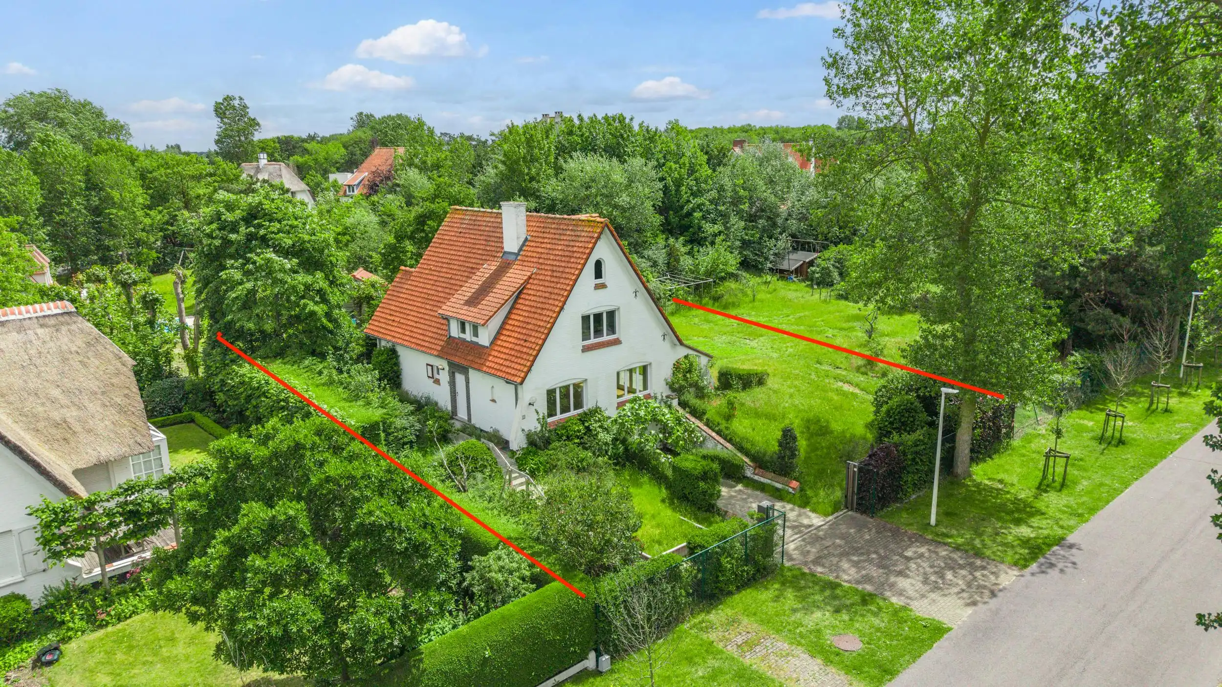 Authentieke villa met 4 slaapkamers in de Simli te Nieuwpoort. foto 2