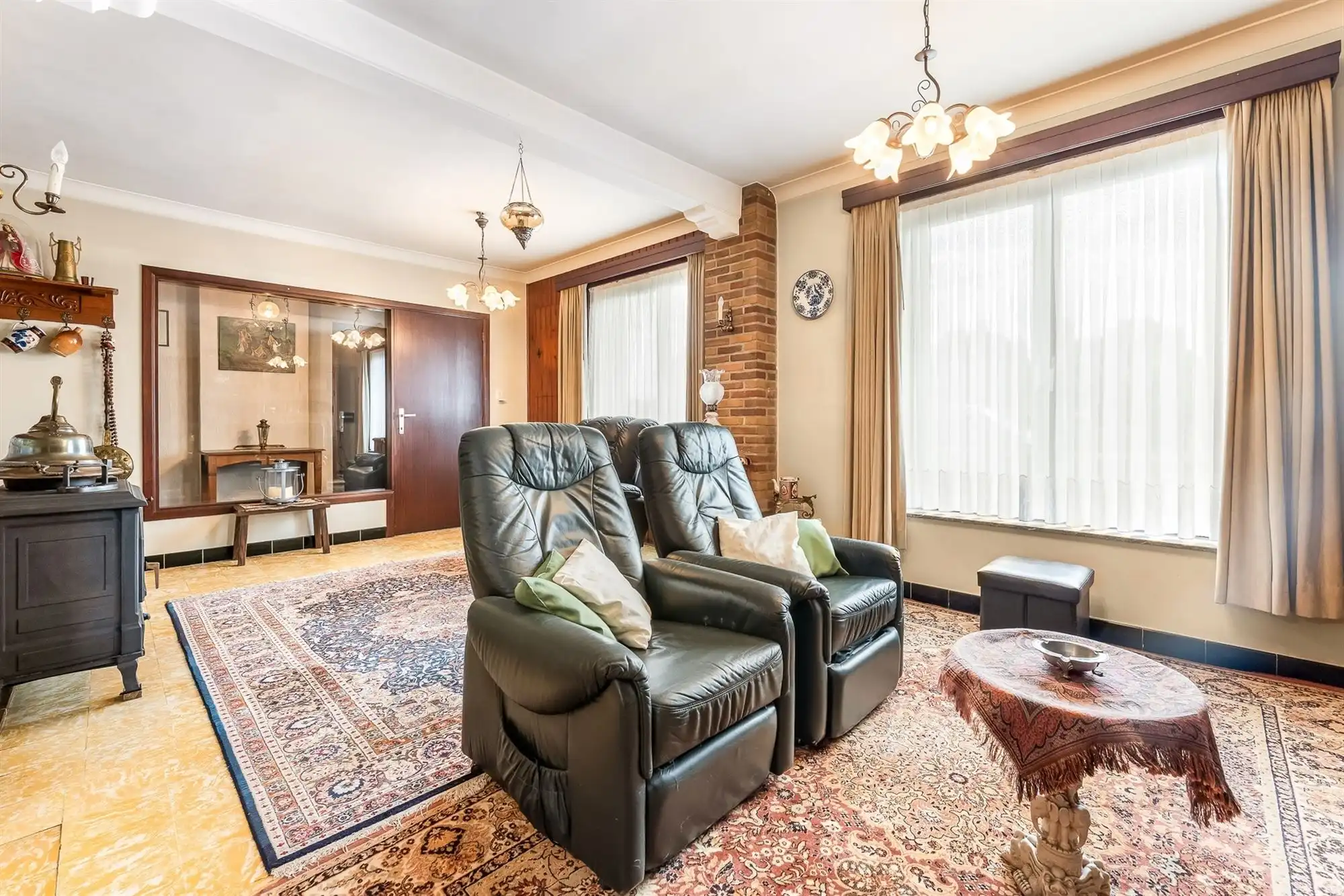 GOED ONDERHOUDEN WONING MET POTENTIEEL OP LEUKE LIGGING! foto 4
