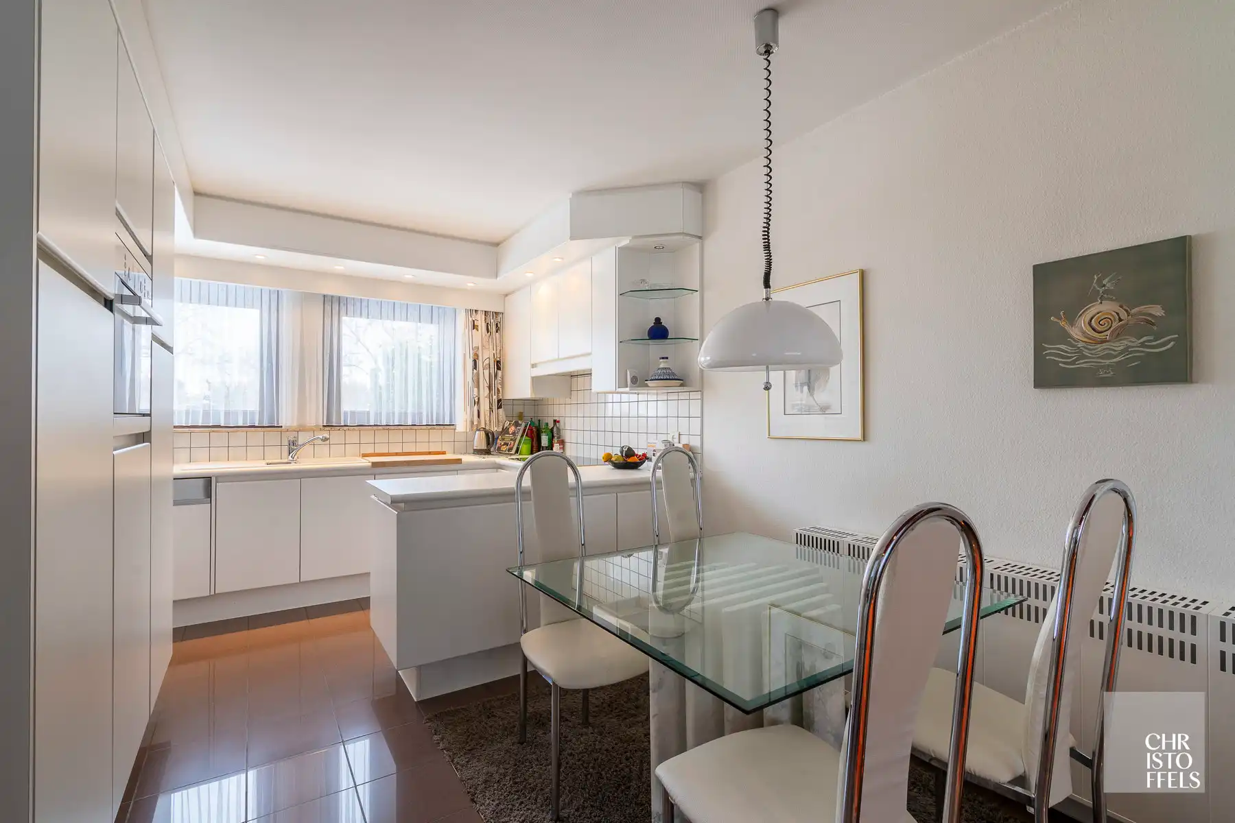 Instapklare woning (195m²) met 4 slaapkamers te Lanaken! foto 8
