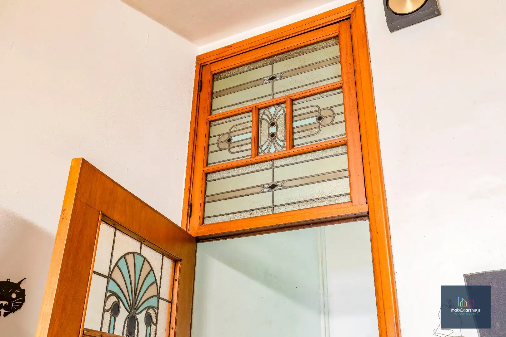 Woning met 3 slaapkamers en verrassende tuin met bijgebouwen foto 10