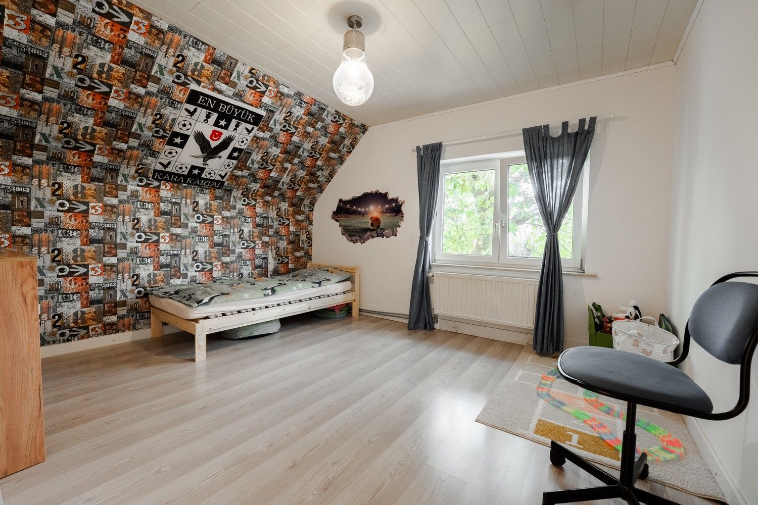 Charmante instapklare gezinswoning met garage op 478 m² grond in hartje Pelt foto 29