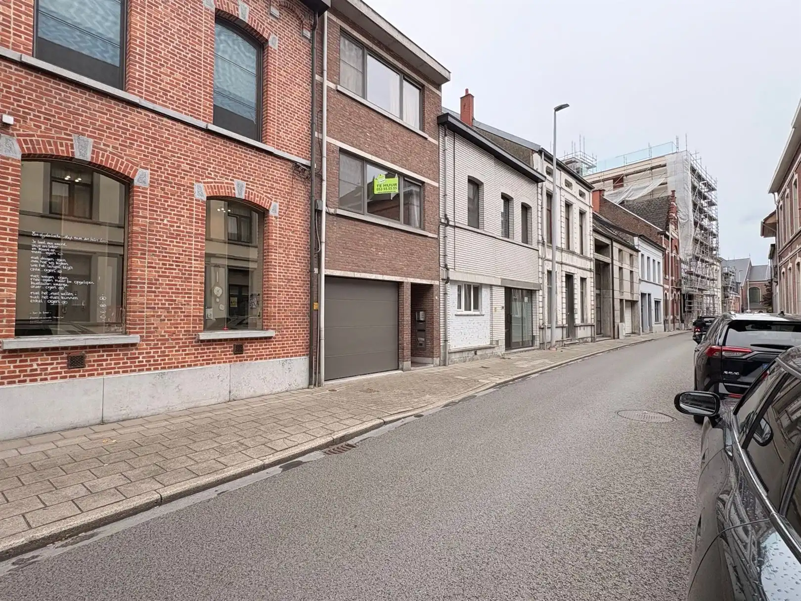 Aangenaam 1-slaapkamerappartement met terras in het centrum van Baasrode foto {{pictureIndex}}