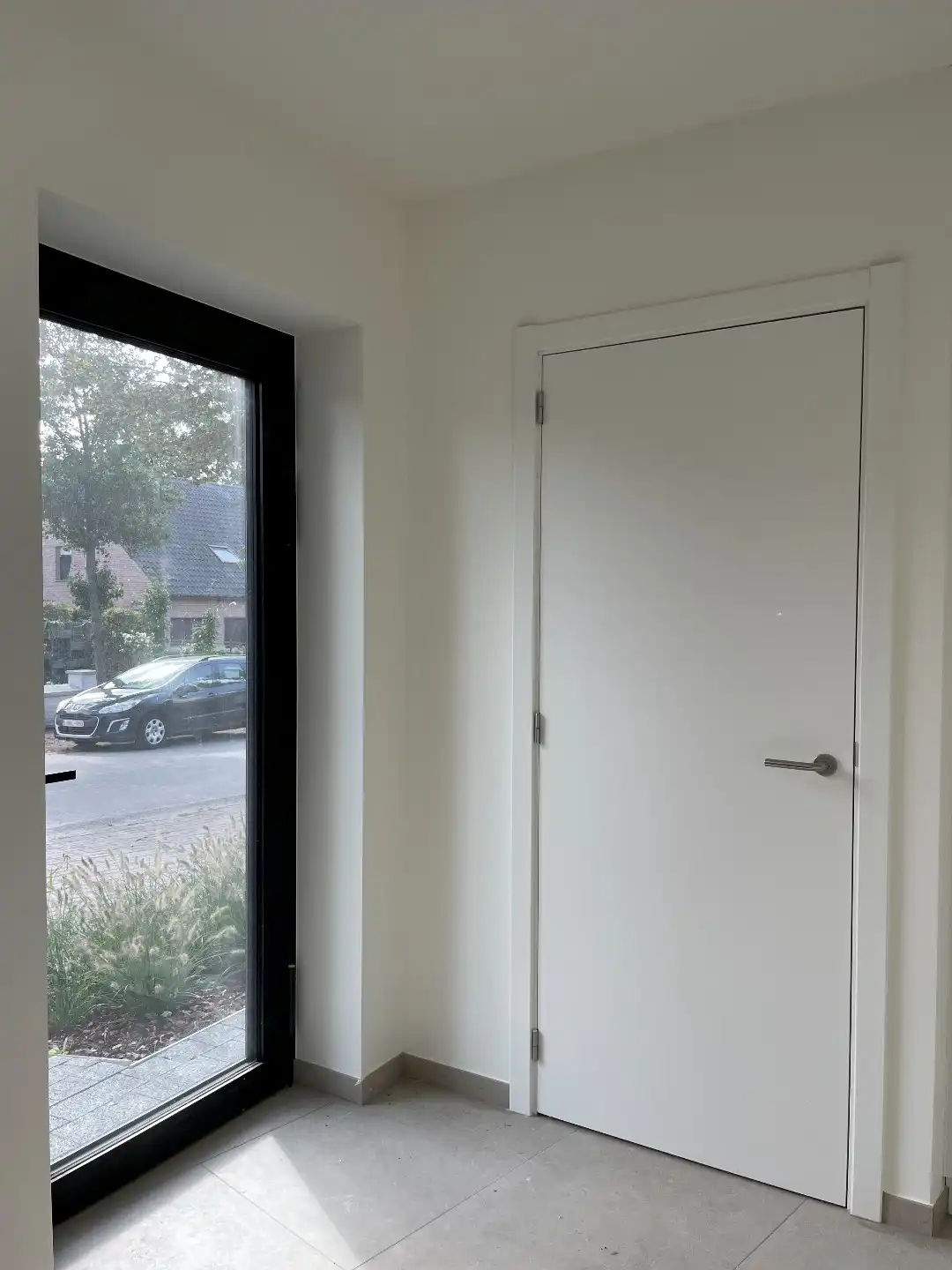 Nieuwbouwwoning met 3 slaapkamers inpandige garage , terras en tuin  foto 11