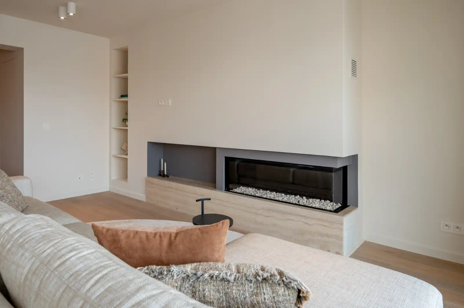 Luxueus 3-slaapkamerappartement met royale gevelbreedte van 6,75 m op de Lippenlsaan. foto 4