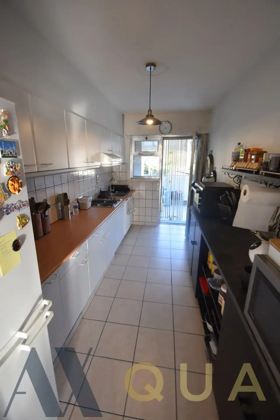 Rustig gel. 2 slpk.appt. (95 m²) met overdekt terras en kelder foto 11