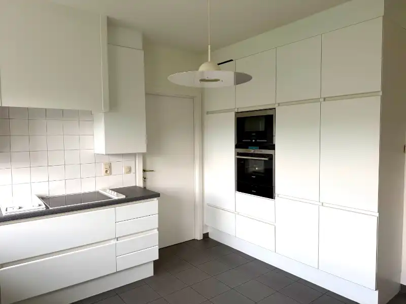 CENTRUM GENT, HEEL RUIM APPARTEMENT MET TERRAS EN GARAGEBOX foto 10