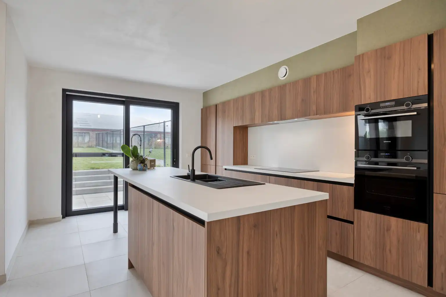 Mooie nieuwbouwwoning onder het registratierecht foto 12