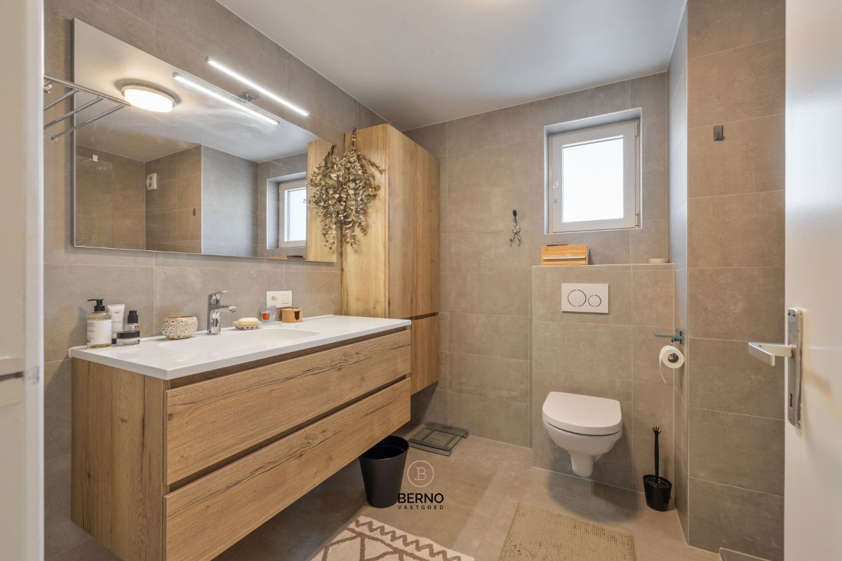 Instapklare en energiezuinige gezinswoning met tuin in Lebbeke foto 14