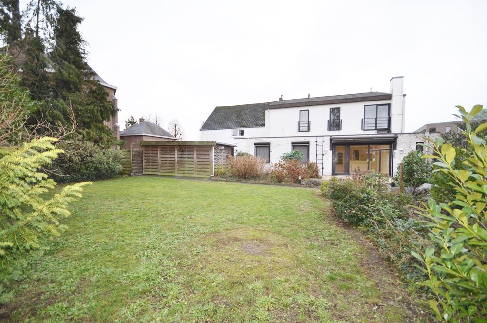 CENTRAAL GELEGEN HANDELSPAND MET VELE MOGELIJKHEDEN IN HET CENTRUM VAN HECHTEL! foto 21