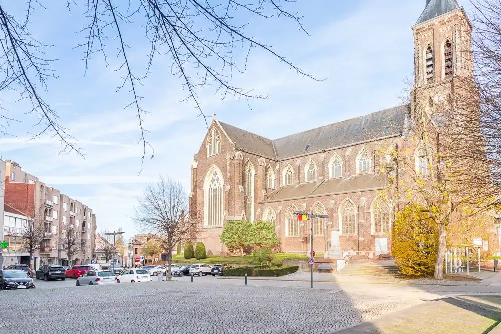Instapklaar handelspand mét huurder op toplocatie in centrum Lanaken foto 4