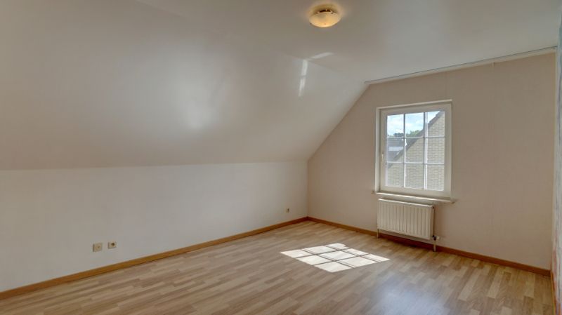 Landhuis van 172m² op 6 are 30 ca met zeer mooie tuin foto 25