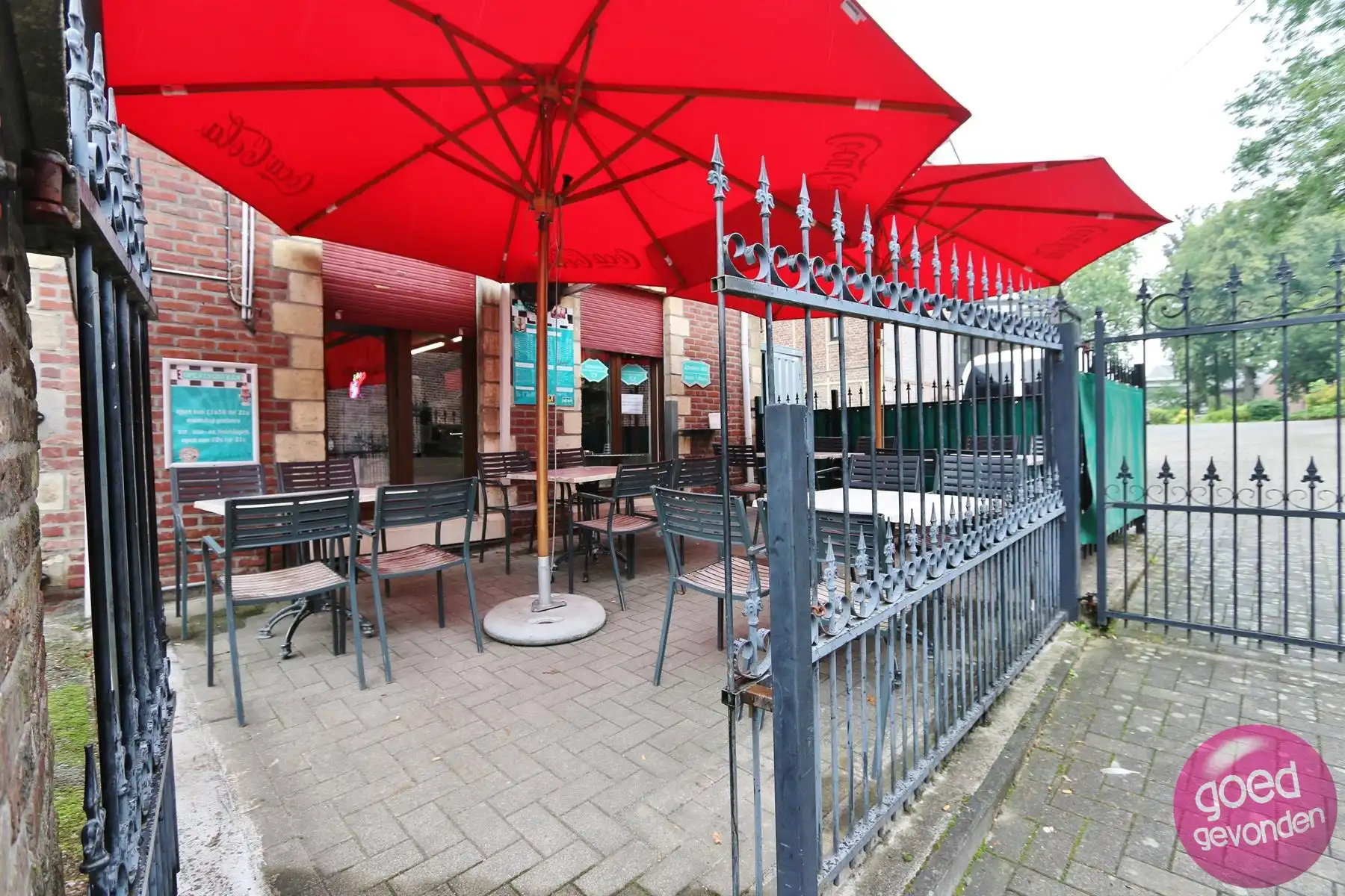 Handelsfonds - ijs en broodjesbar - parking - terras foto 33