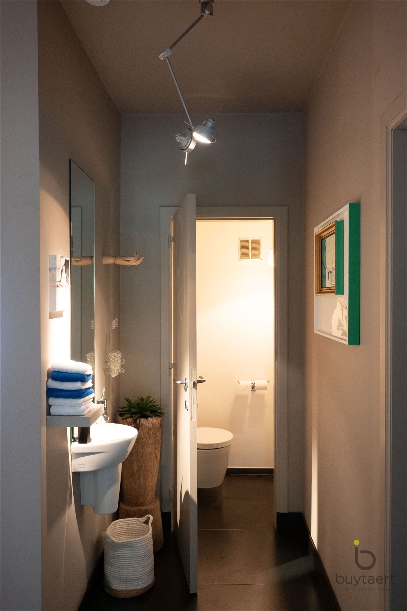 Gezellige instapklare woning met een prachtige groene tuin! foto 29