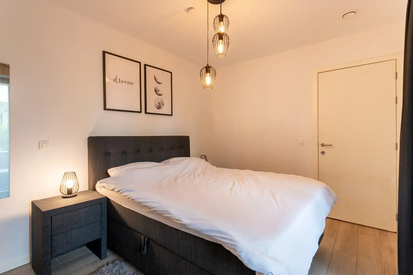 Recent gelijkvloers appartement met terras in Halle foto 9