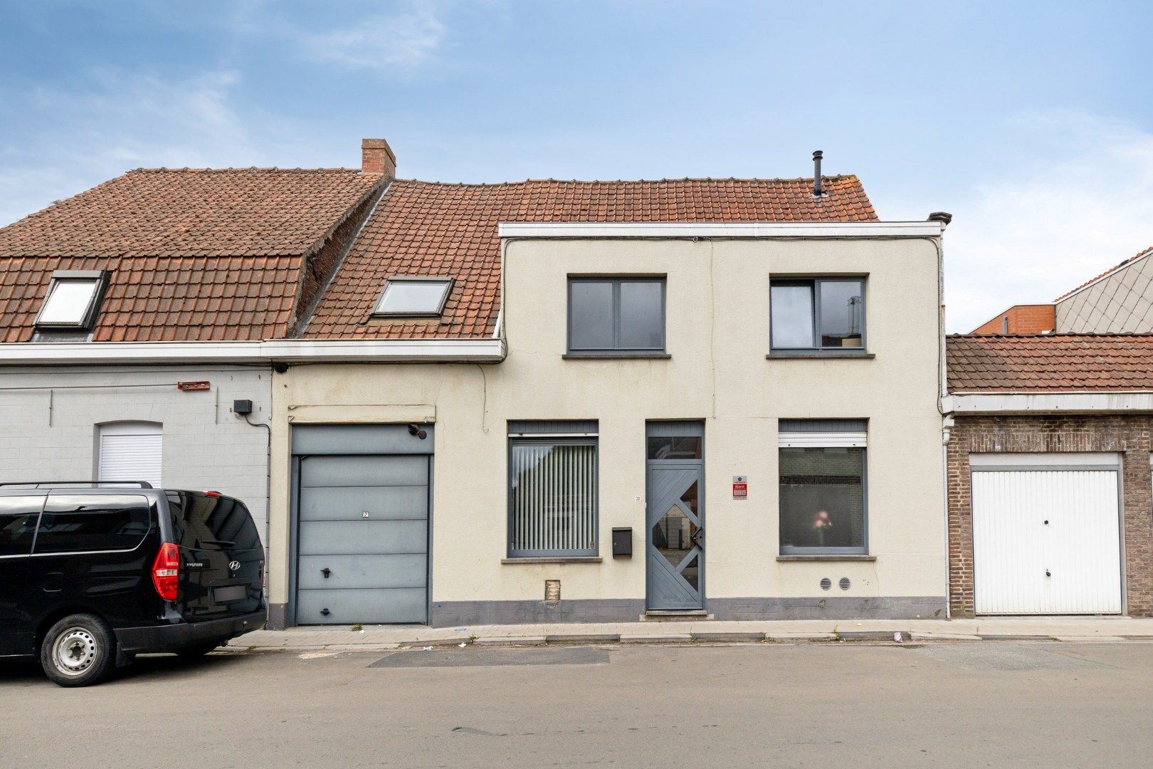 Verrassend ruime woning met 5 slaapkamers en bureau! foto 2