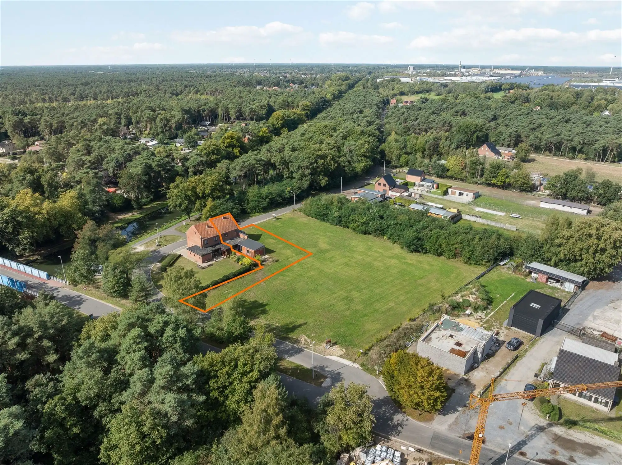 WONING MET ZICHT OP KANAAL OP PRACHTIGE LIGGING foto 29