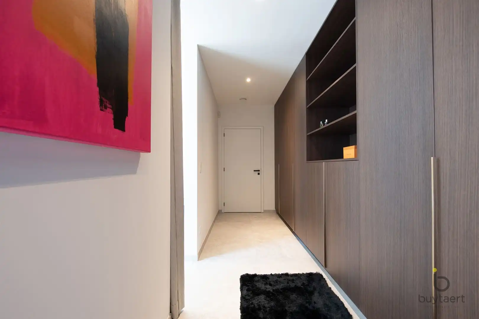 Knappe GELIJKVLOERSE villa + bijgebouw te Halle! foto 27