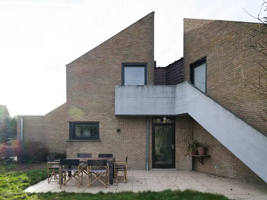 Brutalistische woning ‘Haerick’, gebouwd in 1976 naar ontwerp van architecten Xavier De Wulf en Johan De Vos. foto 8