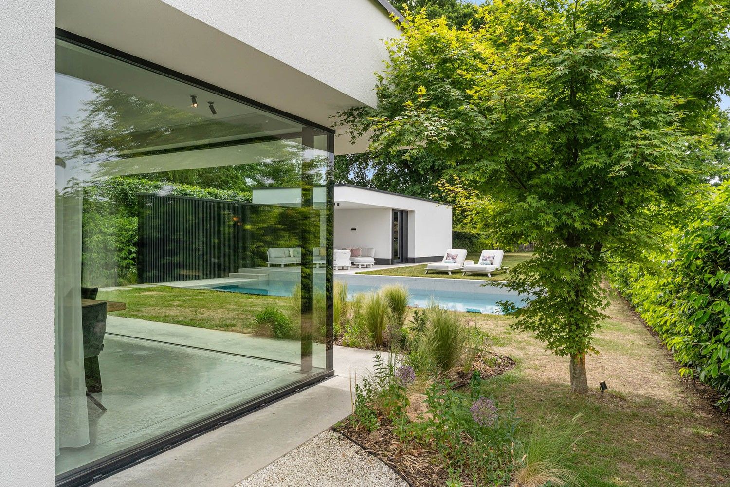 Exclusieve high-end villa met verwarmd zwembad op idyllische toplocatie! foto 28