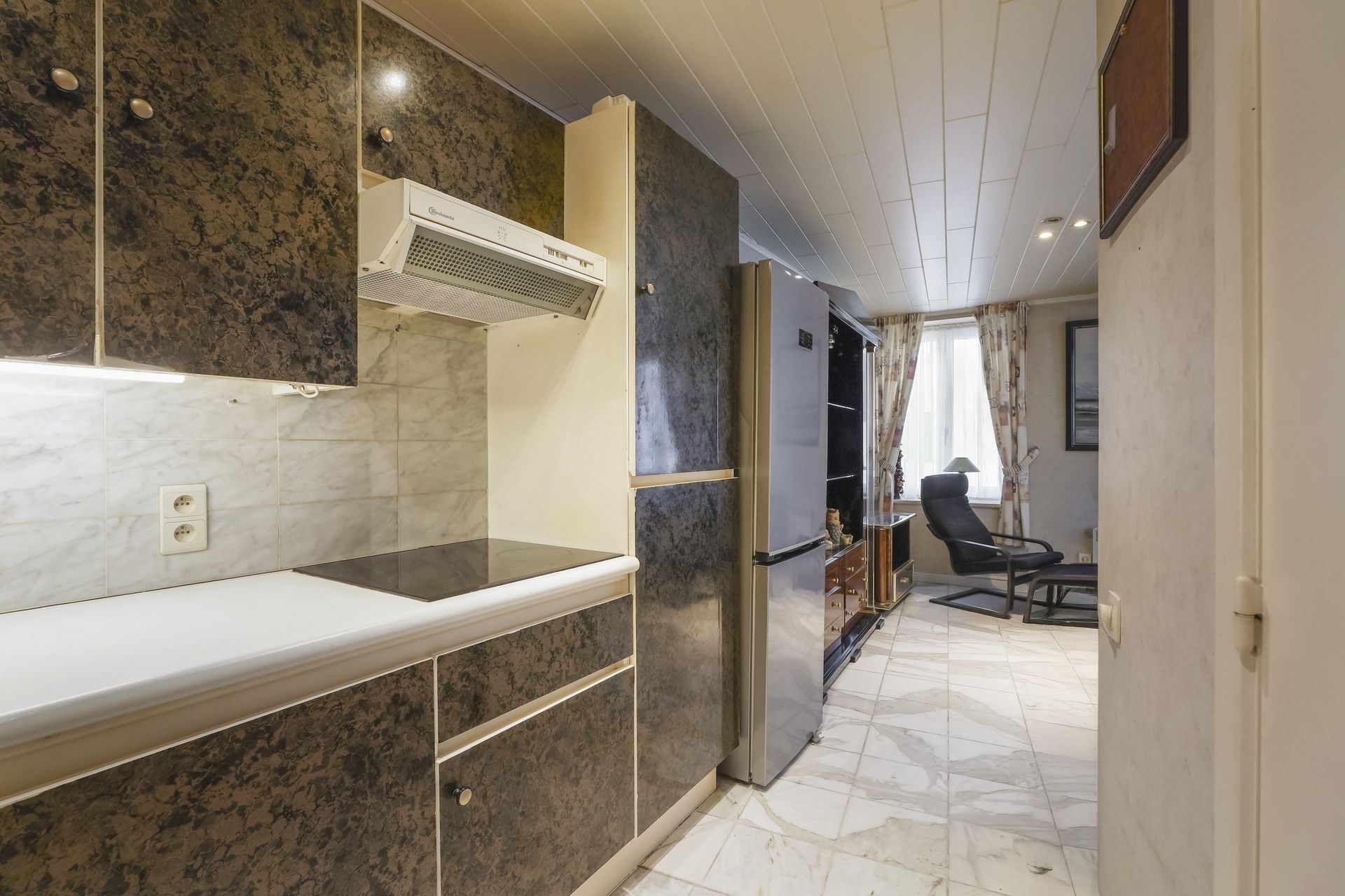 SLAAPHOEK / CENTRALE LIGGING foto 10