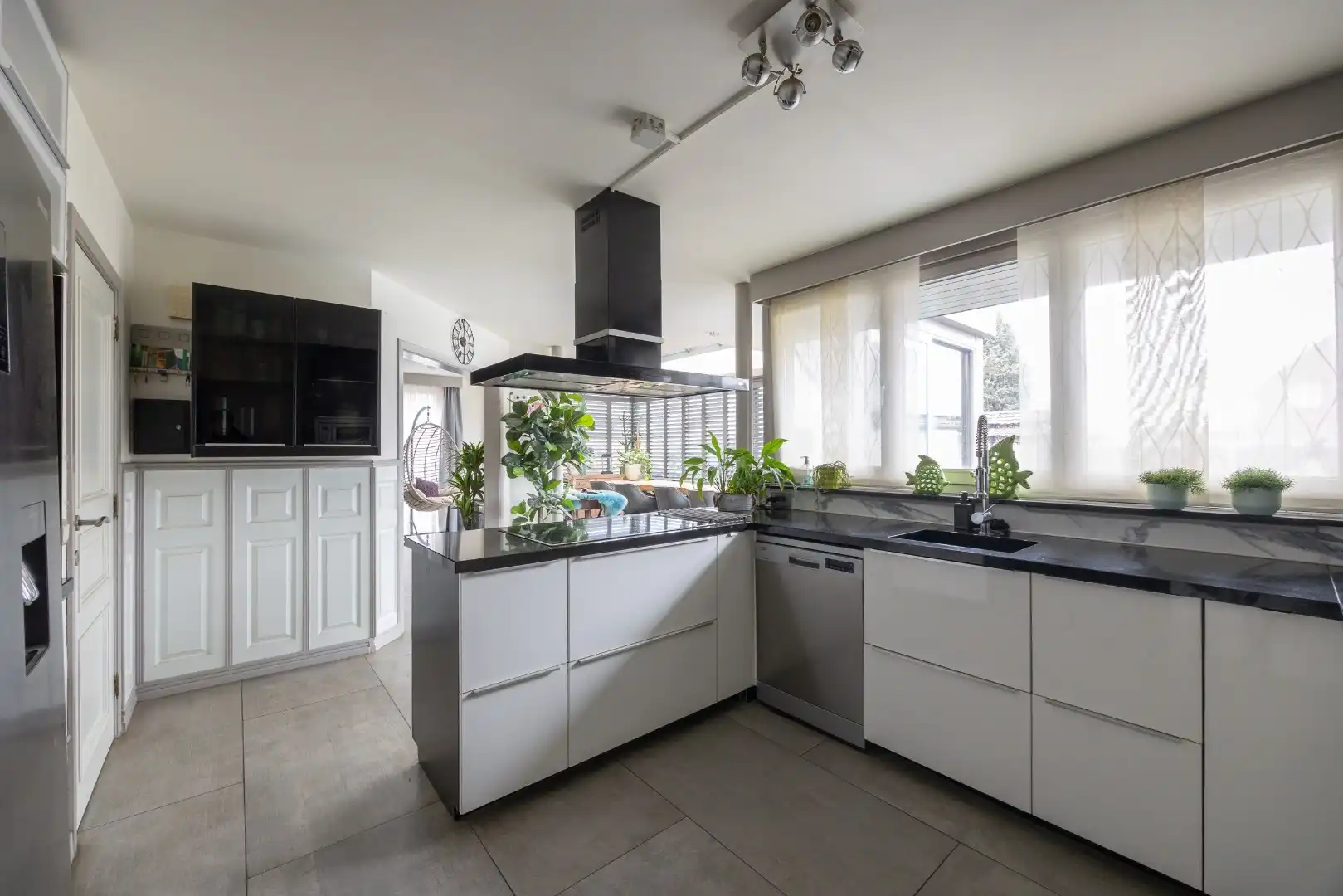 Vrijstaande en instapklare woning te koop in Pelt (SHL)! foto 8
