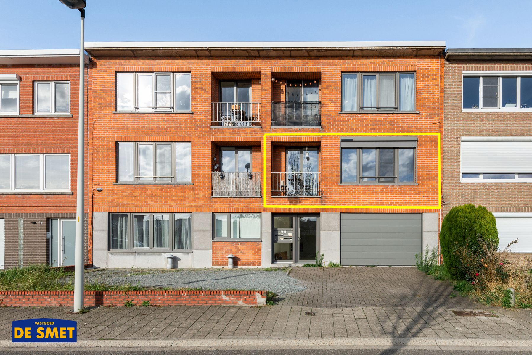 Recent vernieuwd appartement met terrasje en garagebox foto 2