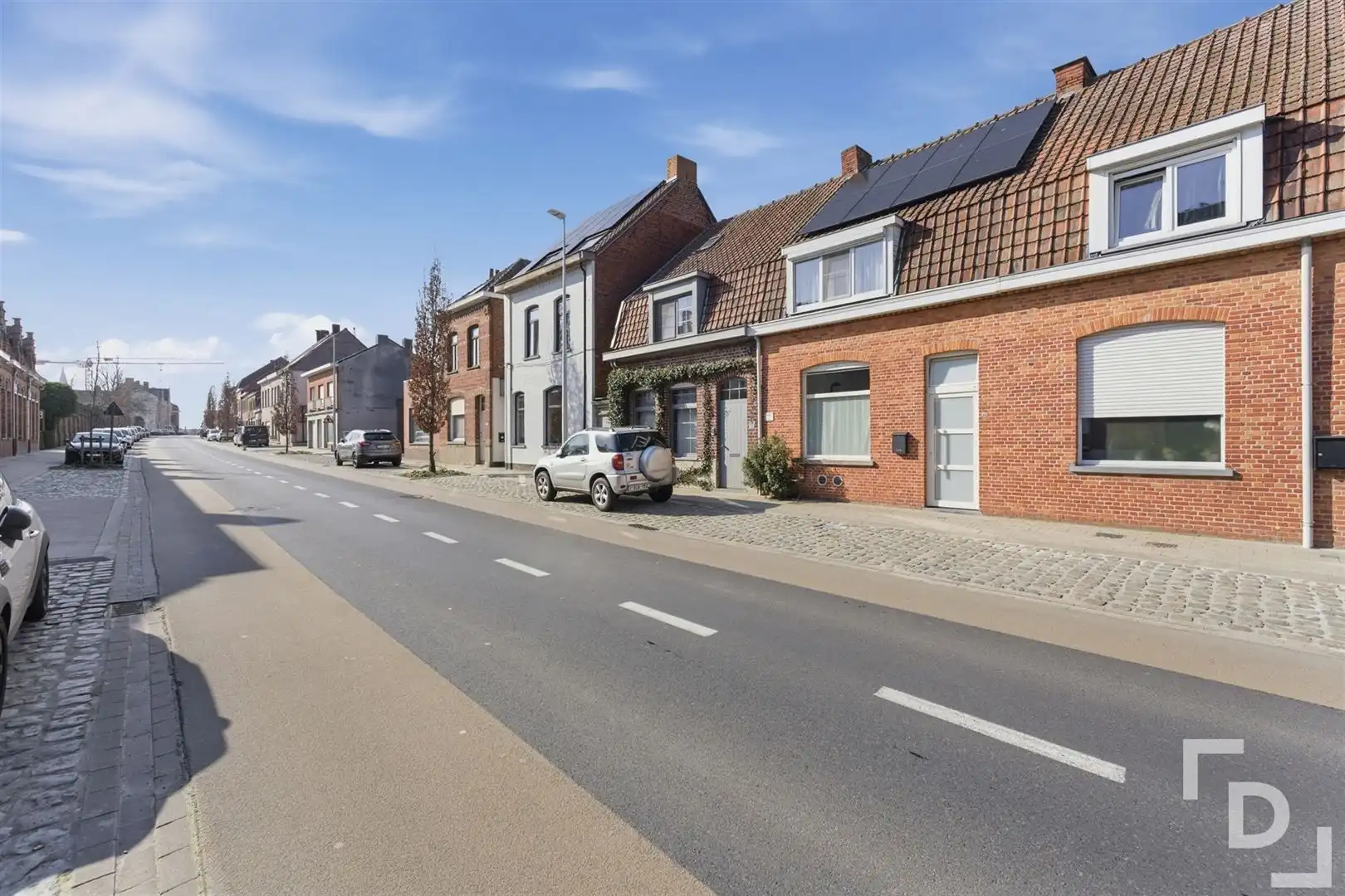 Ruime en energetische woning met uitweg en lostaande garage te koop in centrum Ieper. foto 26