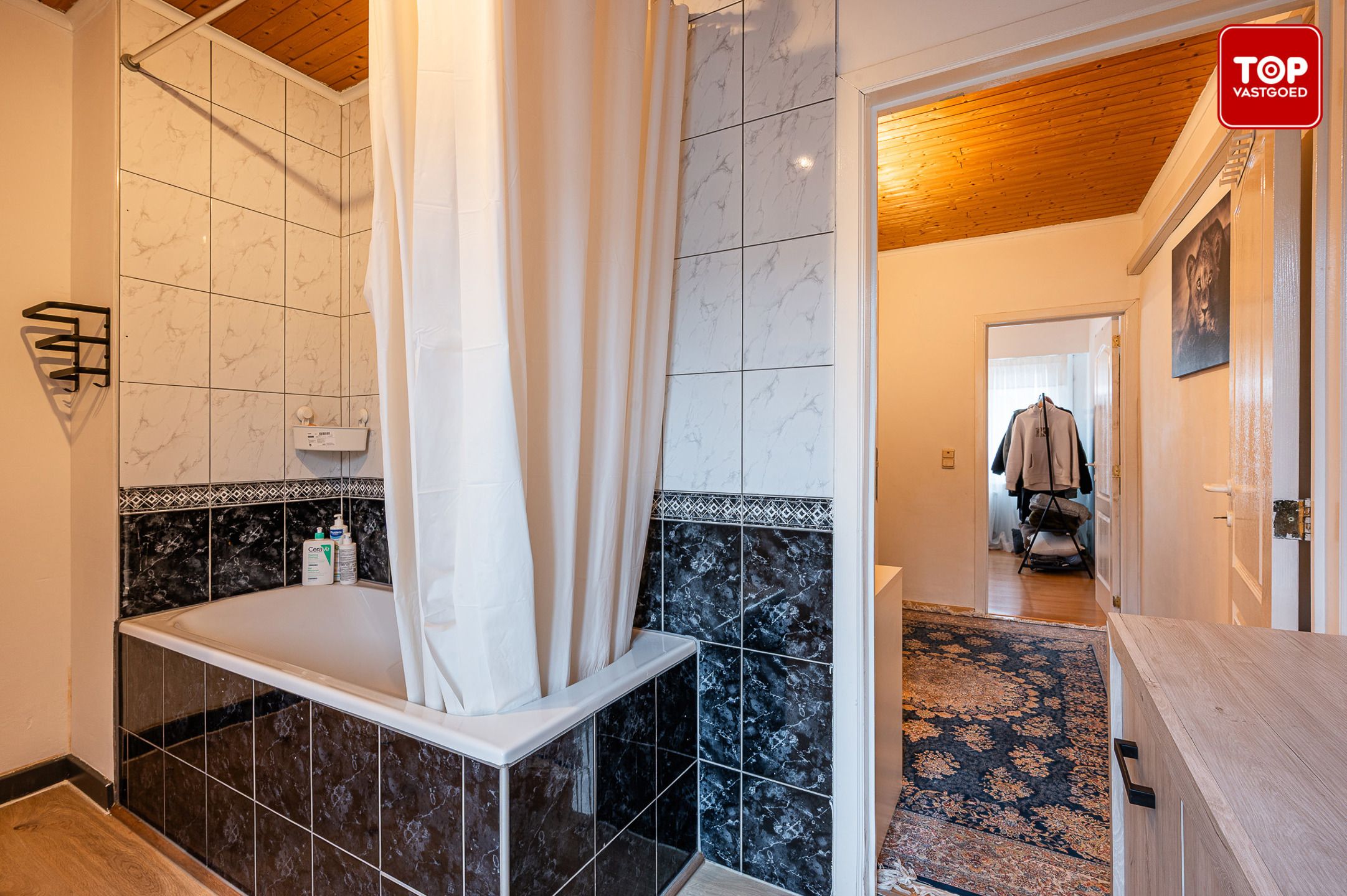 Instapklare woning in centrum Deinze foto 17