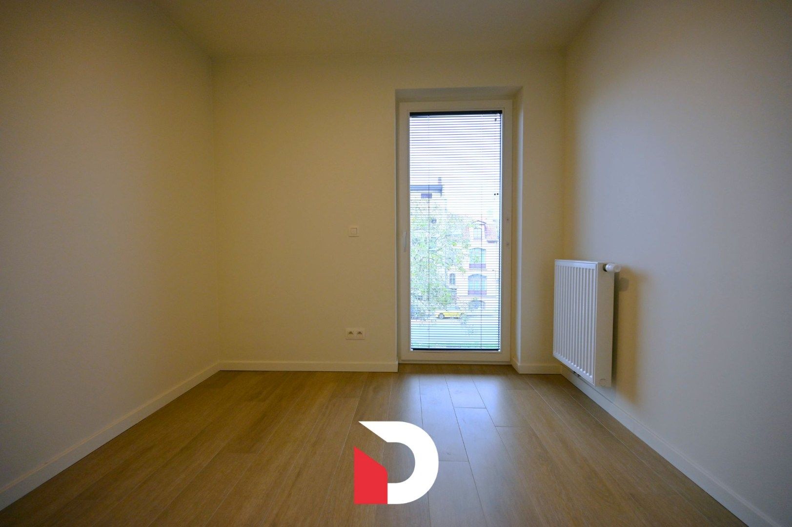 Instapklaar appartement met 2 slk label A en ruim terras centrum Brugge foto 16