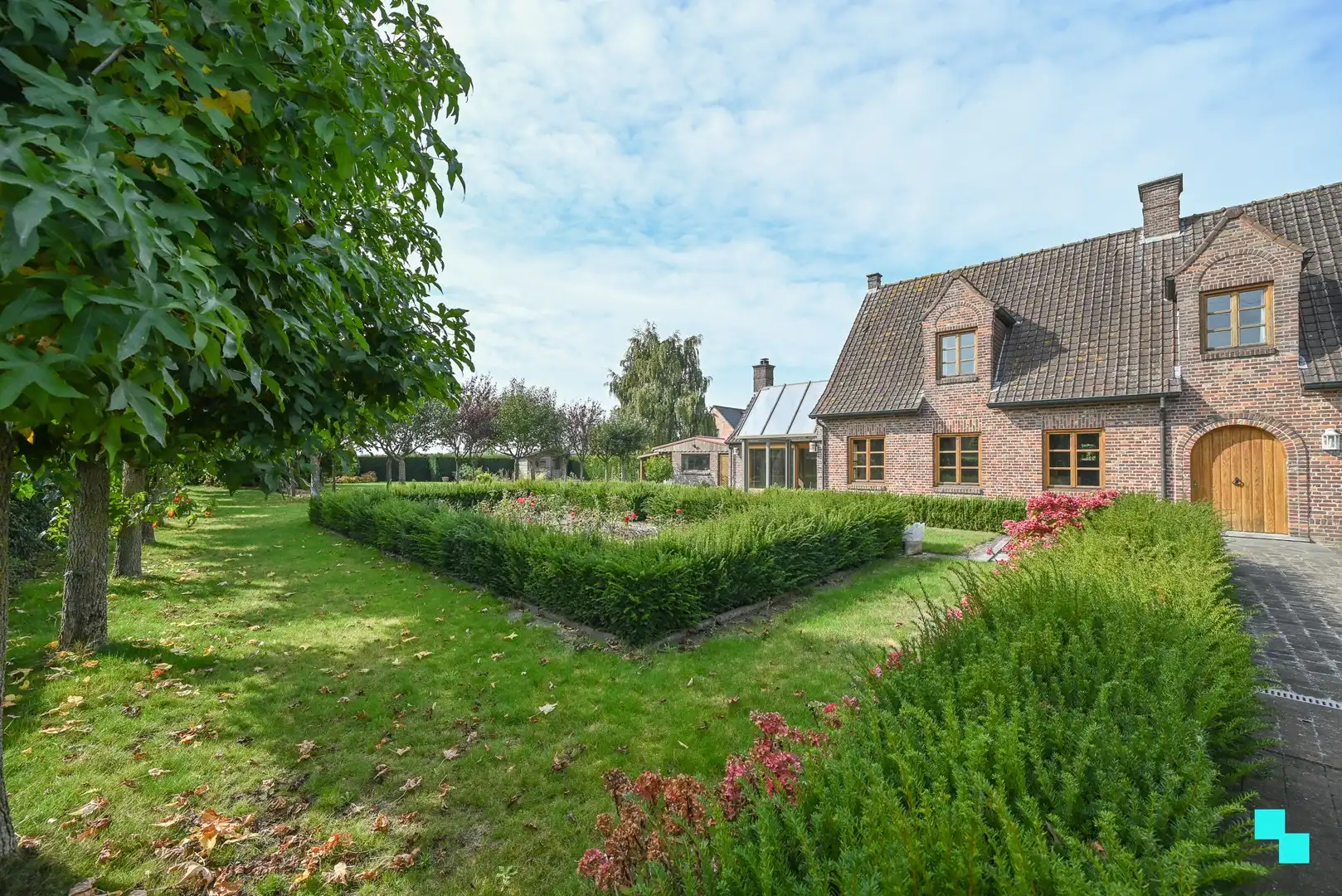 Landelijk gelegen open bebouwing op grens Lendelede, Izegem en Sint-Eloois-Winkel foto 17