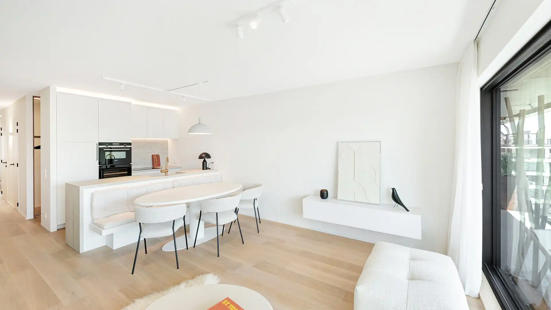 Volledig gerenoveerd appartement met zuidgericht terras heel centraal gelegen op de Kustlaan. foto 30