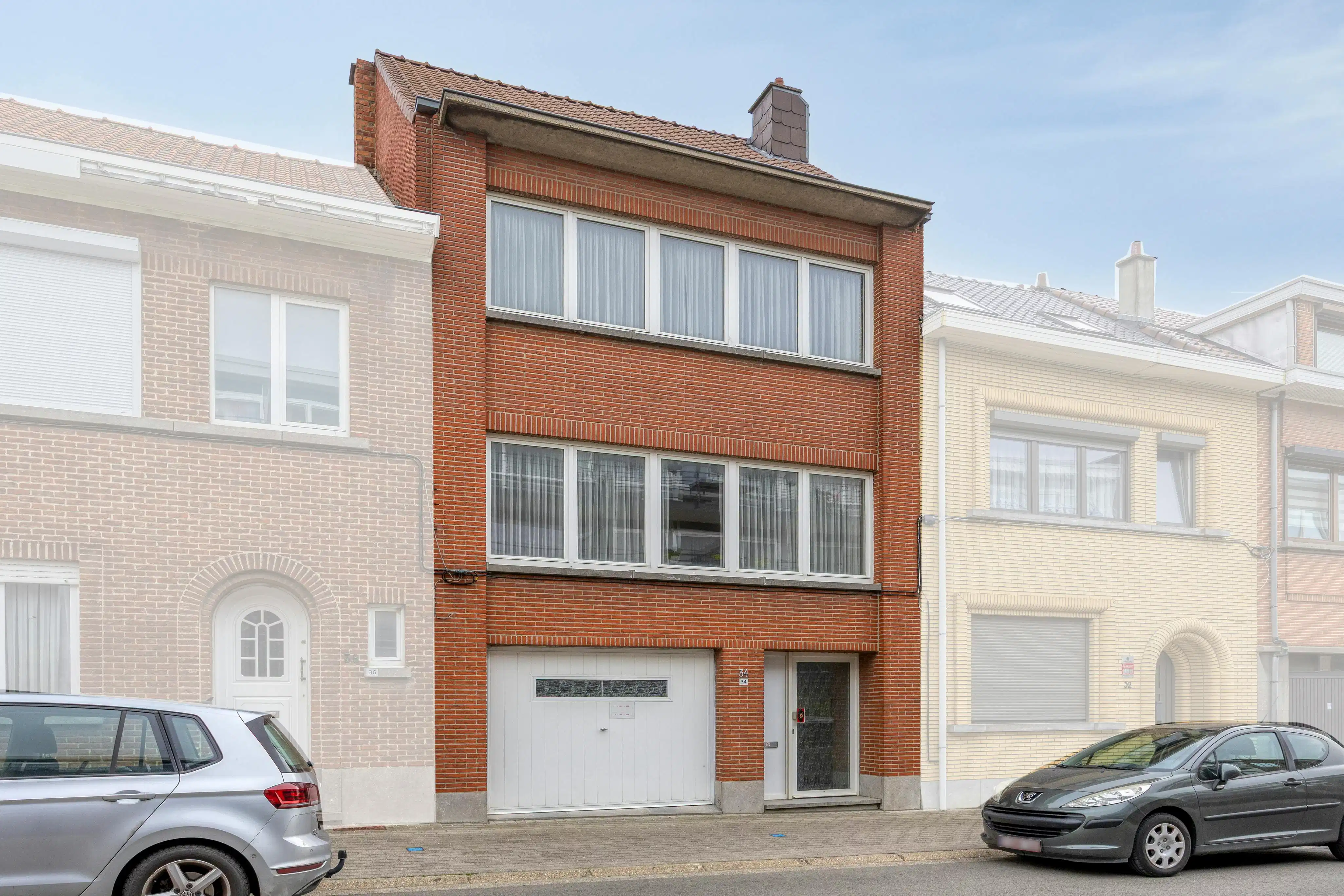 Hoofdfoto van de publicatie: Charmante 2-gevelwoning met eindeloos potentieel op een groot perceel in Strombeek-Bever