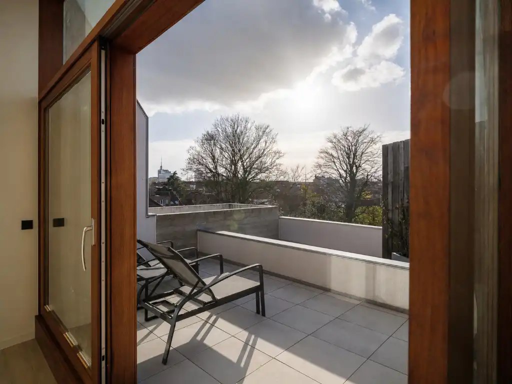 Architecturaal 3-­slaapkamerappartement met twee terrassen in het centrum van Gent. foto 14