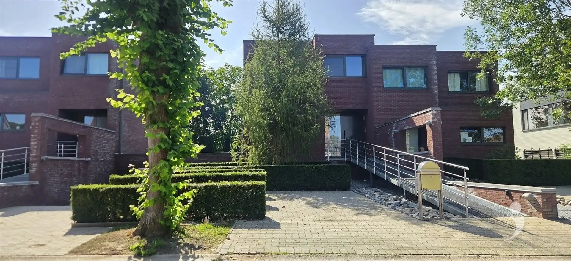 Mooie architectenwoning foto {{pictureIndex}}