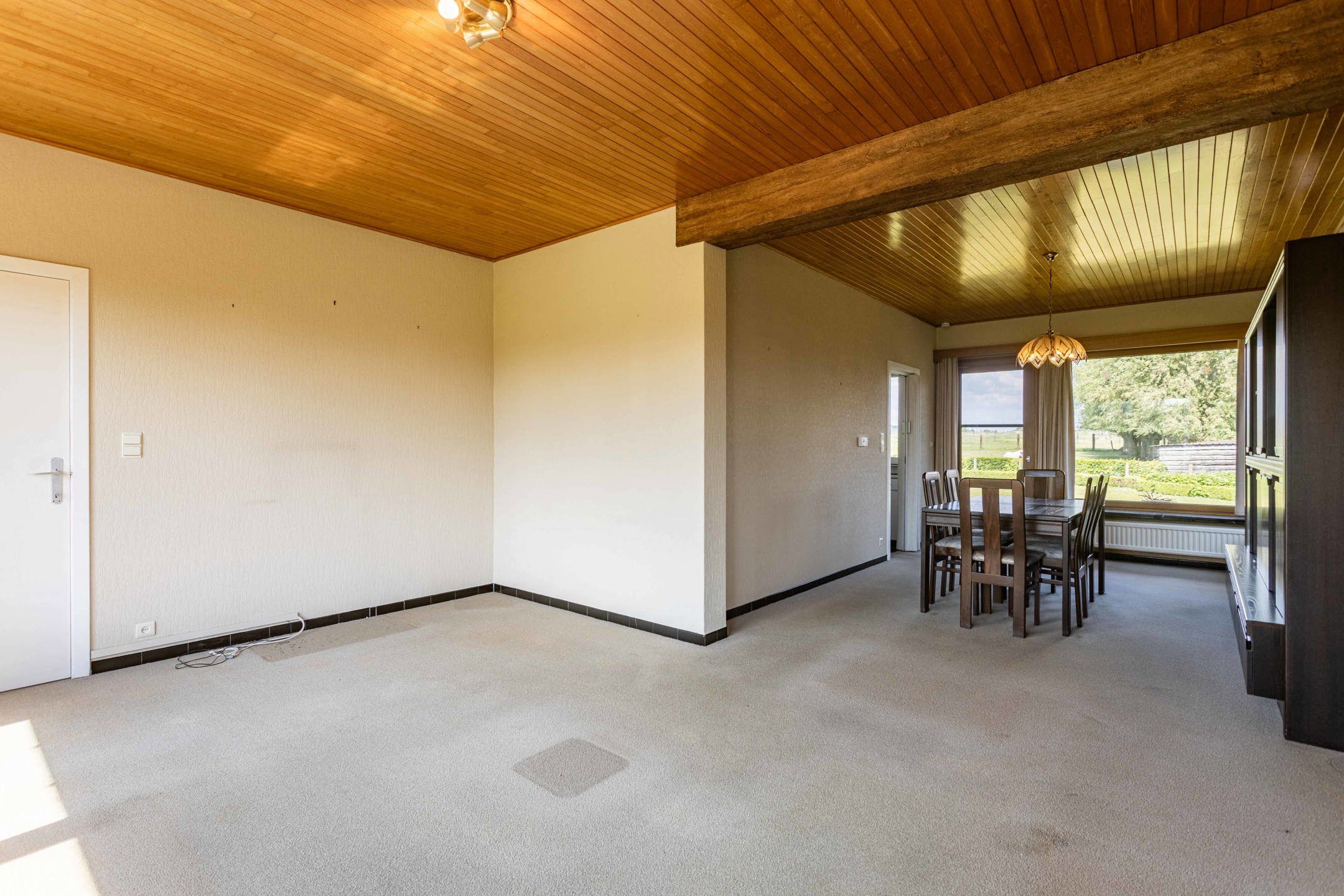 Solide alleenstaande woning op een prachtige locatie foto 7