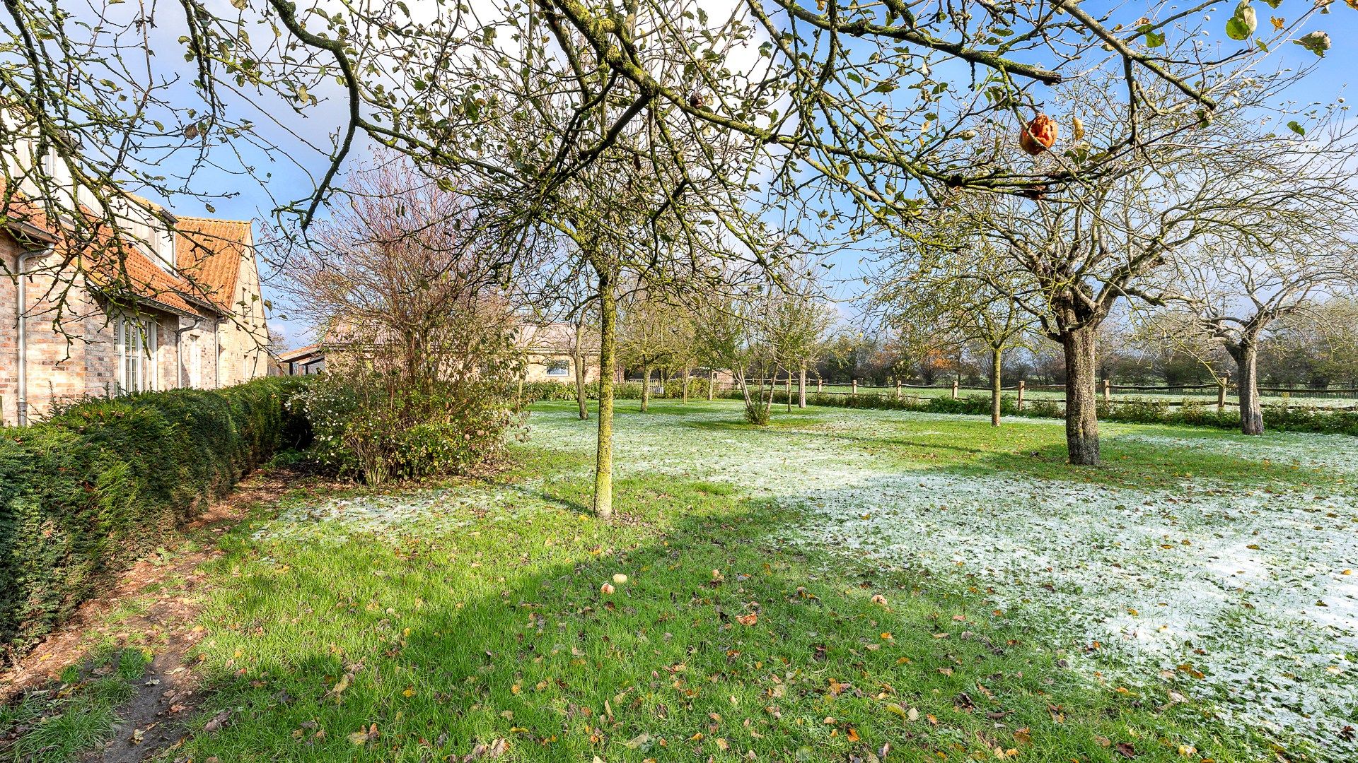 Landelijke eigendom met vergunde vakantiewoningen foto 9