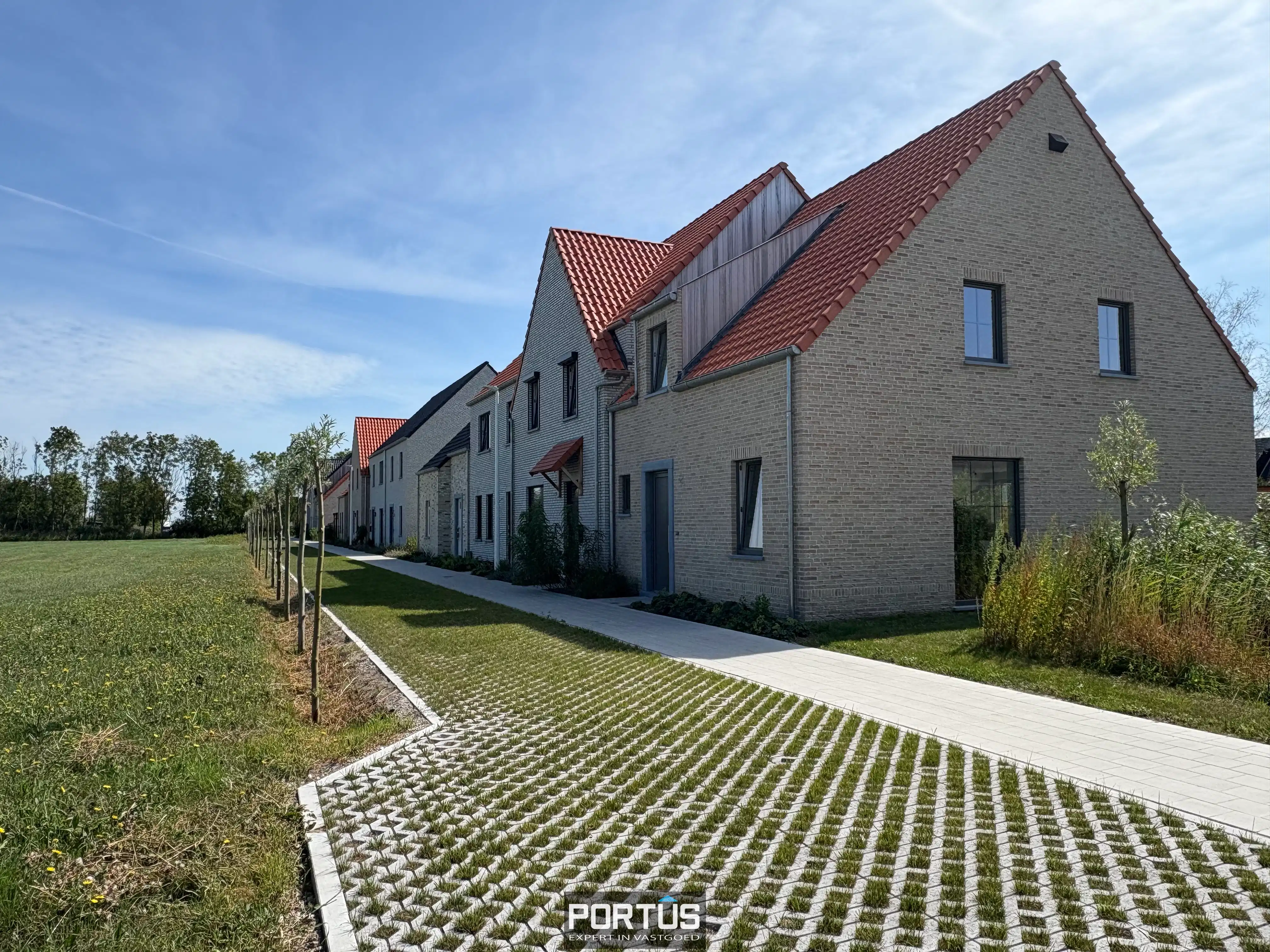 Energiezuinige nieuwbouwwoning met 3 slaapkamers en carport te koop  foto 2