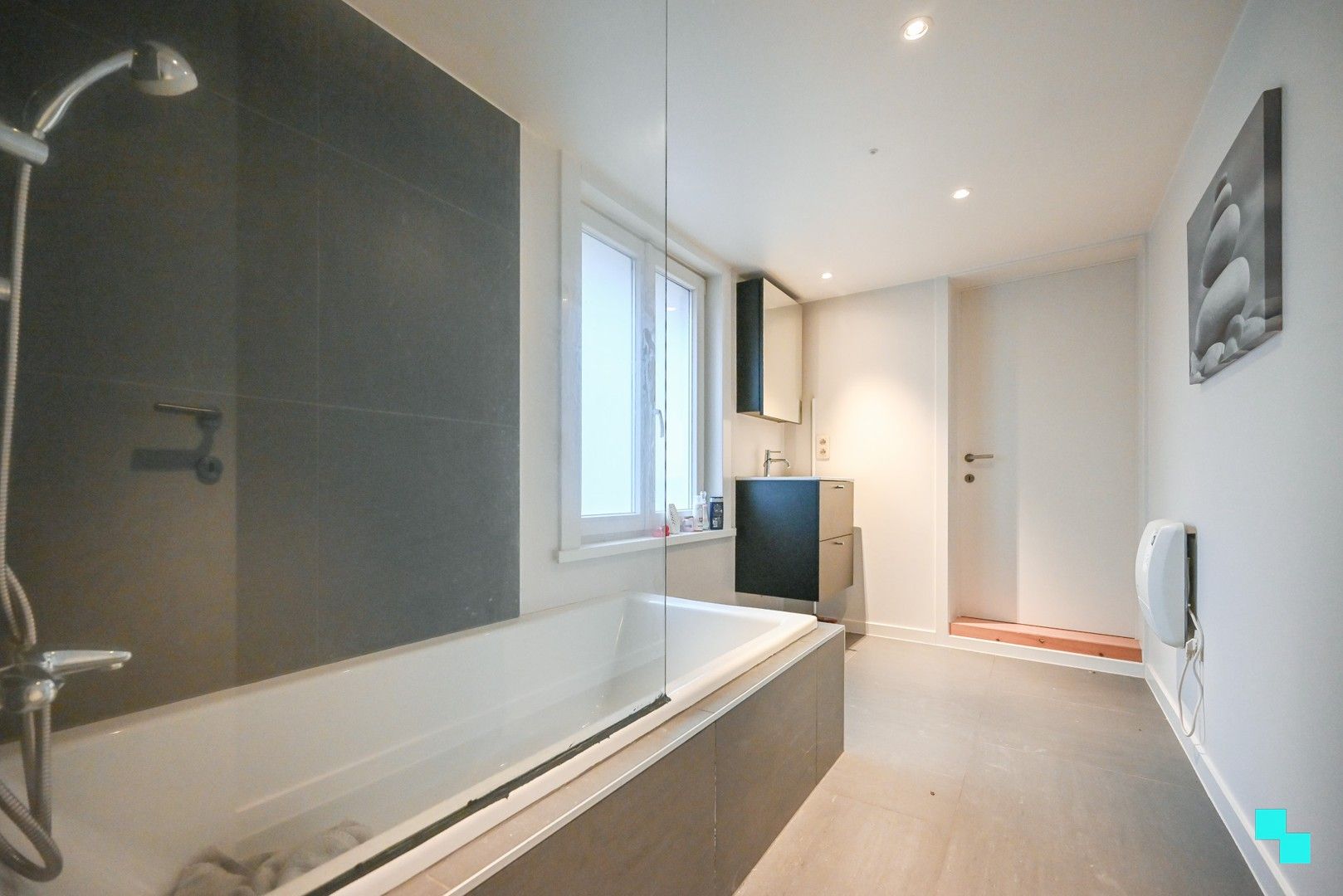 Eengezinswoning met garage nabij centrum van Izegem foto 15