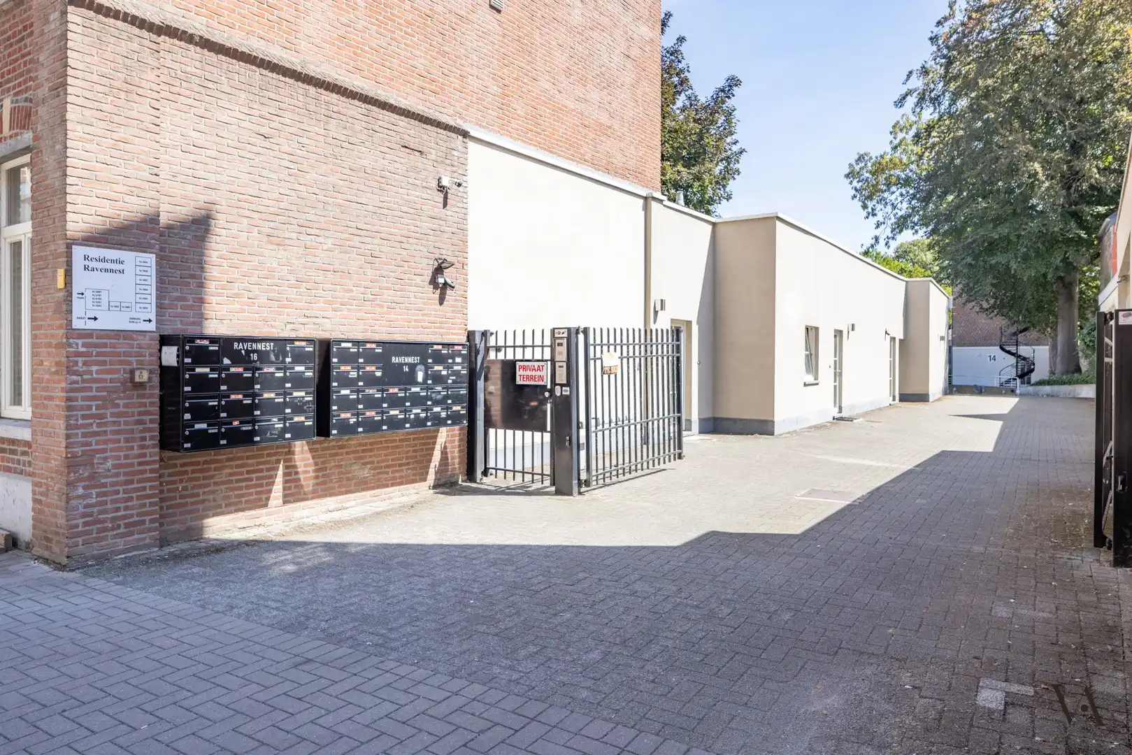Ondergrondse parkeerplaats aan Hooverplein foto 2