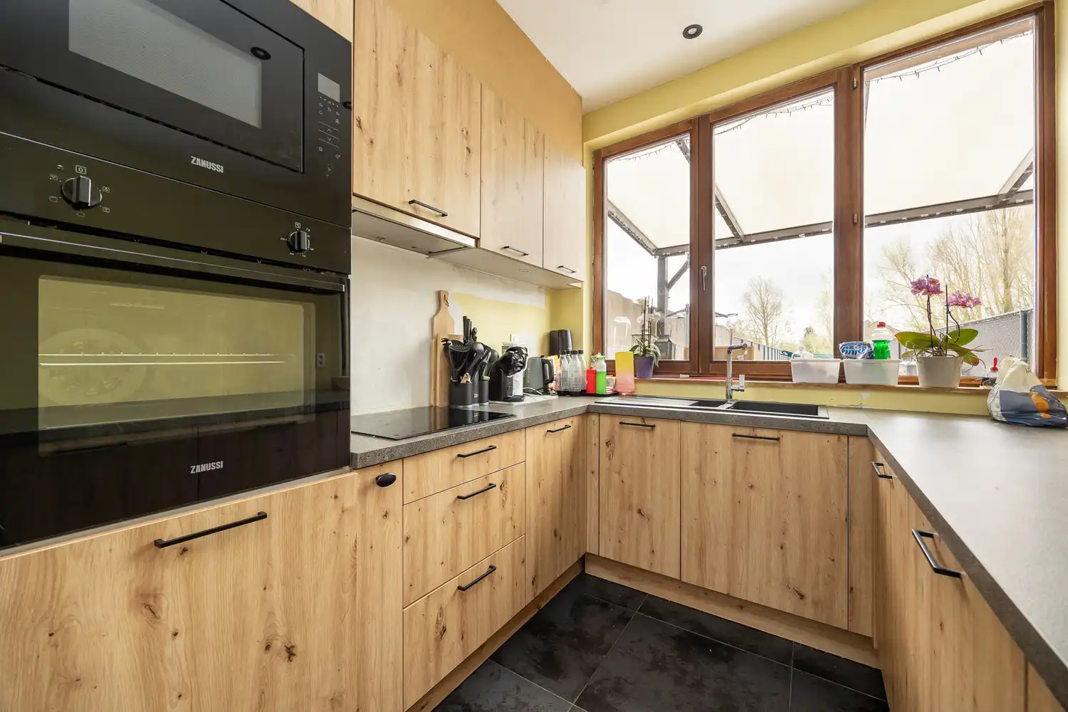 Charmante en instapklare starterswoning met grote Zuid-tuin foto 14