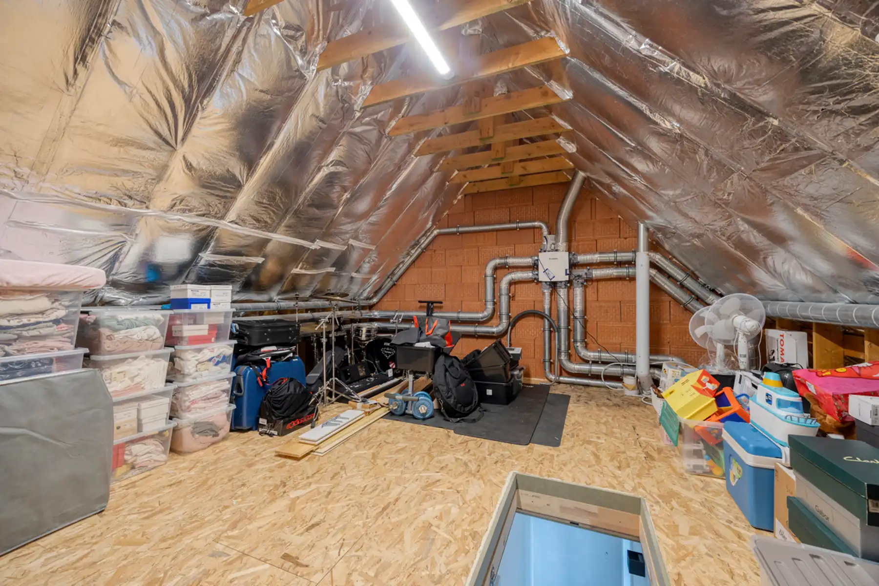 Smaakvolle nieuwbouwwoning op toplocatie met ruime oprit  foto 22