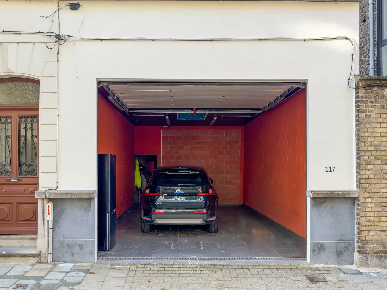 Authentieke burgerwoning + grote dubbele garage in rustig gelegen straat vlakbij station foto 4