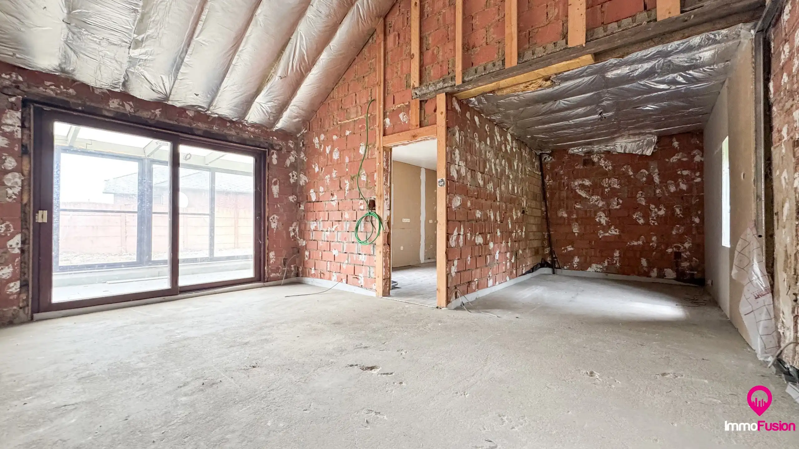 Deels gerenoveerde woning op rustige locatie in Heusden! foto 3