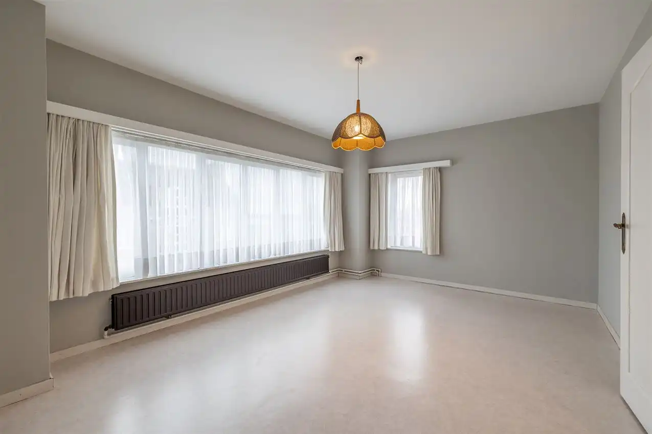 Stadswoning met 2 slk en ruimte inpandige garage foto 17