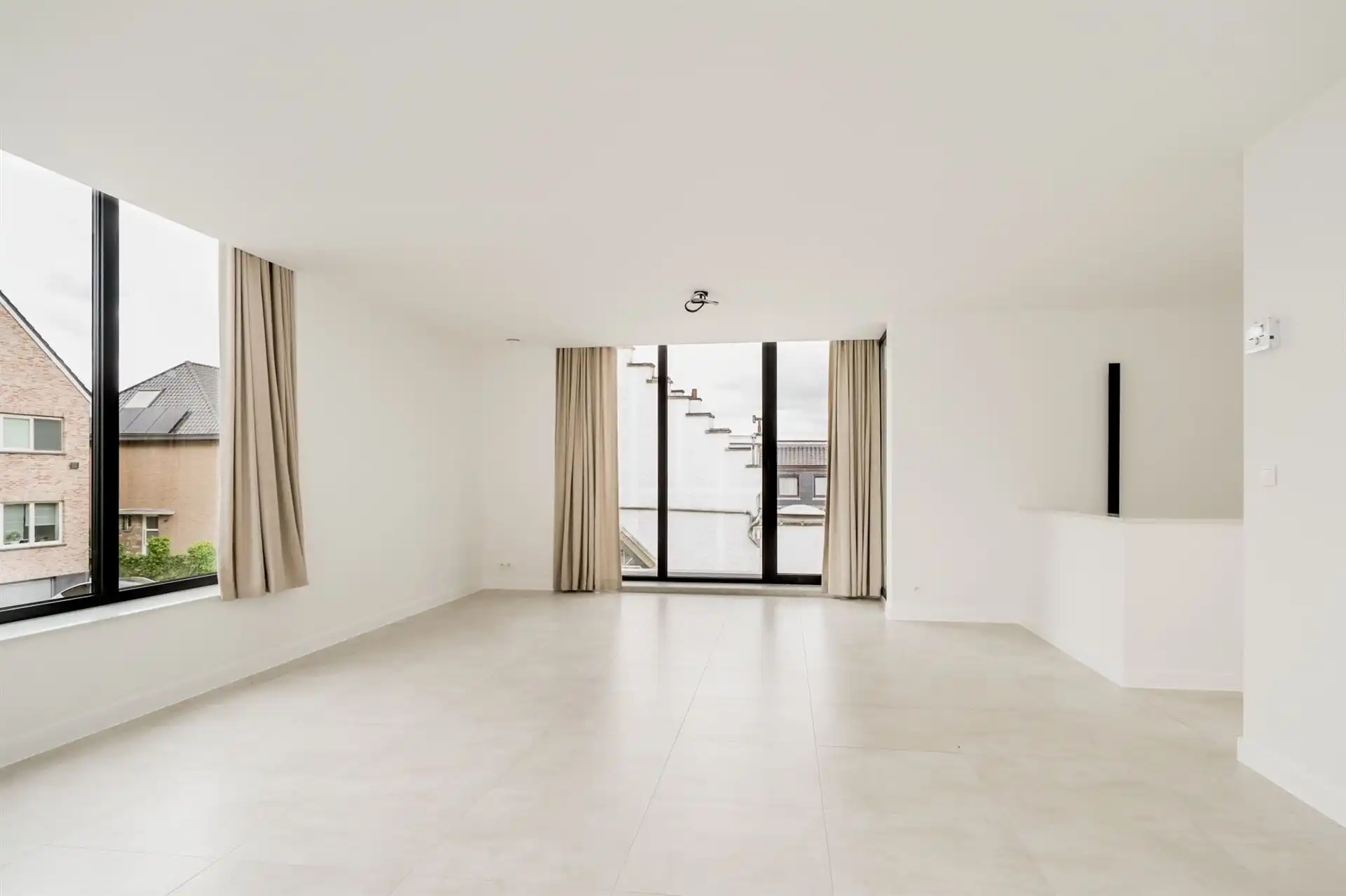 UNIEKE NIEUWBOUWVILLA OP EEN TOPLOCATIE foto 17