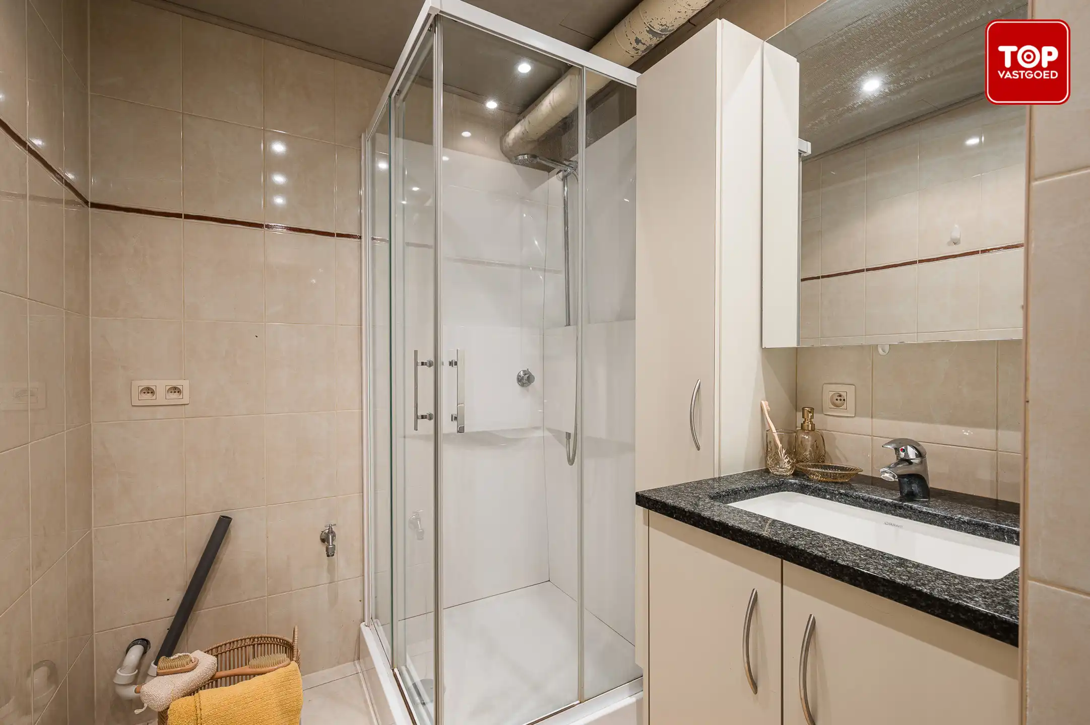 Instapklaar appartement met 2 slaapkamers en 2 terrassen  foto 17