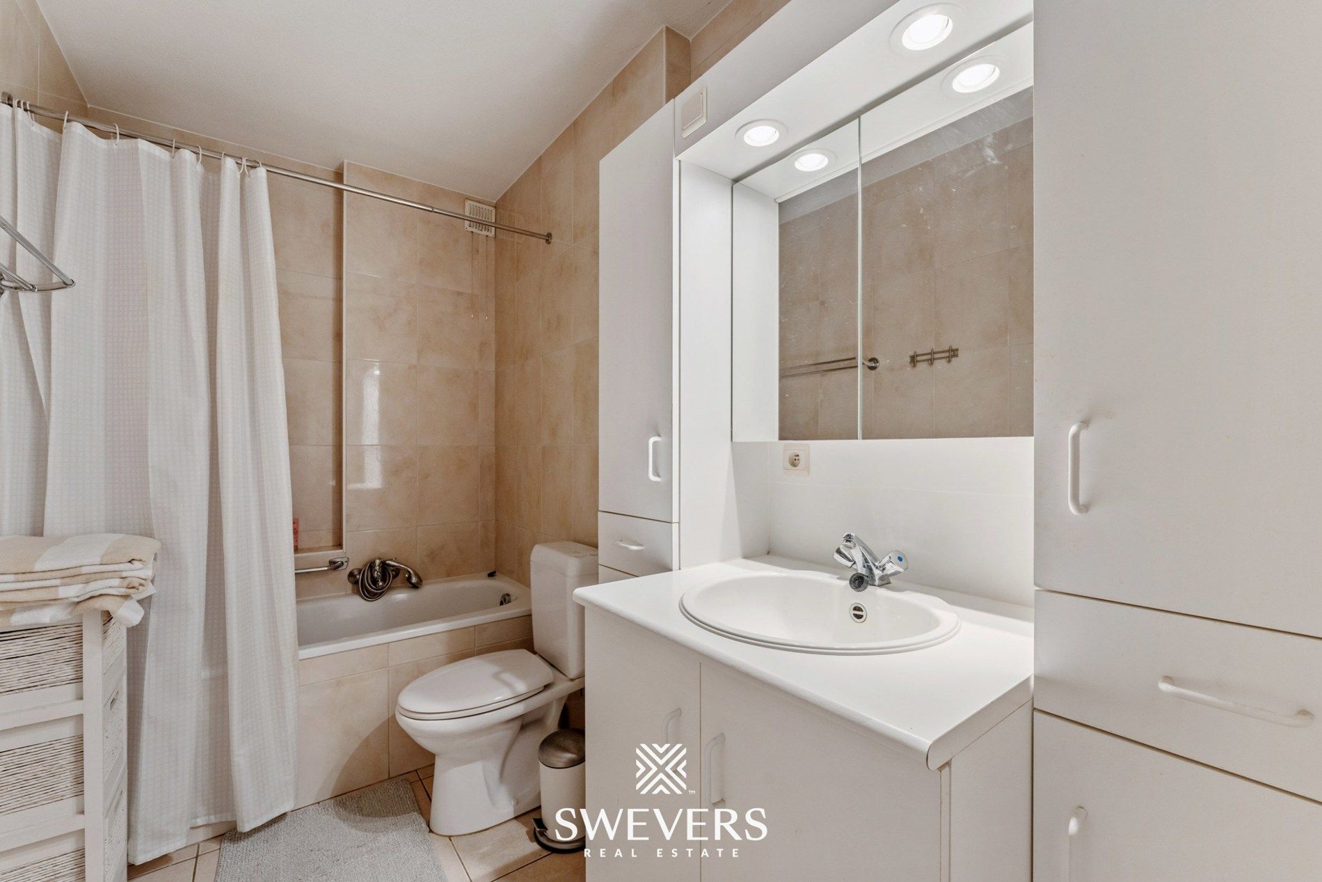 2-slaapkamer appartement met carport en aanwezigheid lift in Beringen foto 15