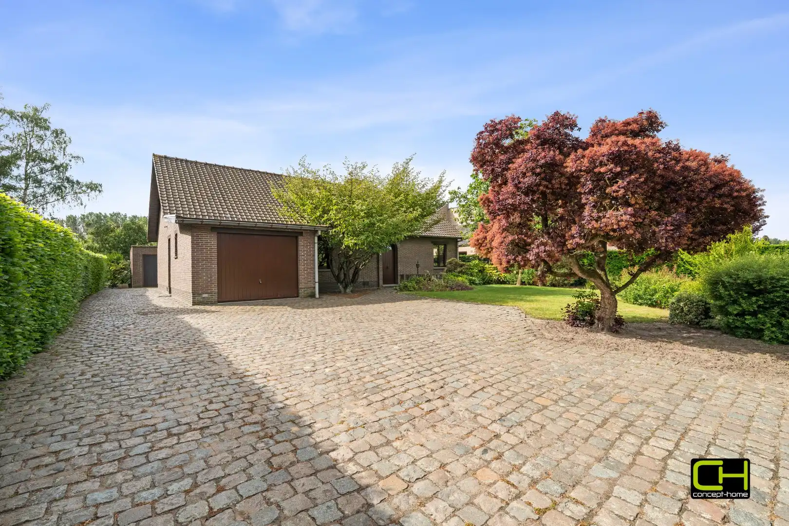 Rustig gelegen open bebouwing met ruime tuin in het groene Sint-Kruis-Winkel foto 2